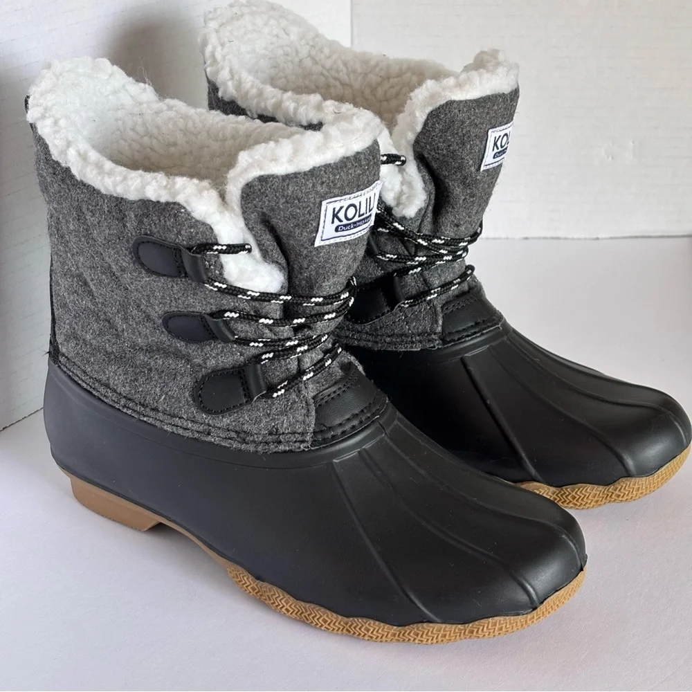 Kolili Duck Inspired Gray and Black Winter Boots Size 7 EUC Waterproof Insulated